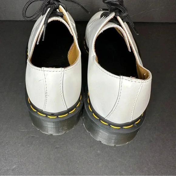 Doc Dr. Martens Smooth White Leather Oxford Platform Shoes 26654 Size 7M - Picture 9 of 10